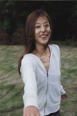 日本边吃奶边摸边做视频免费