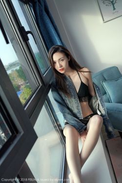 爽爽爽扒开双腿疯狂进出动态图